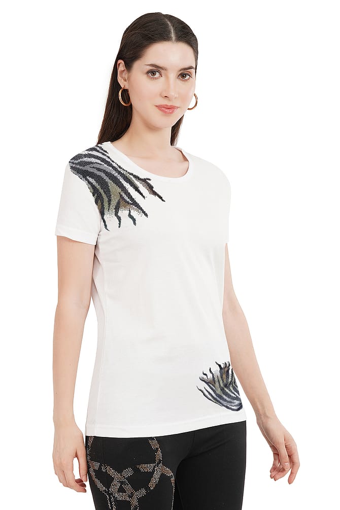 T-Shirt Round Neck Half Sleeves Multi Flower Design Crystal Work Size (S-4XL)